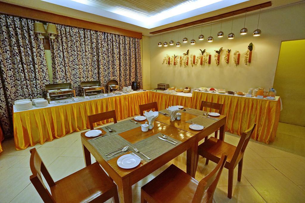 Oway Grand Hotel Mandalay Exterior foto